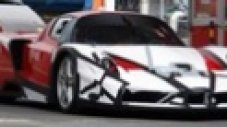 Ferrari FXX с маскировка забелязан в Италия