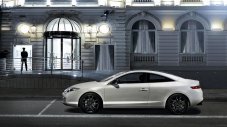Renault показа обновената Laguna Coupe 
