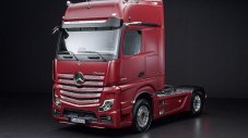 Mercedes махна огледалата на новия Actros