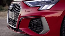 Новото Audi RS3 получава специална оптика