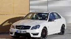 Официално: това е модернизираният Mercedes-Benz C63 AMG