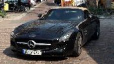Това е новият Mercedes SLS AMG Roadster