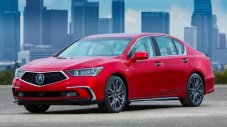 Флагманският седан Acura RLX си отива