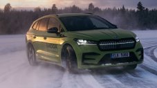 Skoda Enyaq RS постави два рекорда за дрифт върху лед