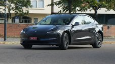 Tesla отчете милион продажби в Европа