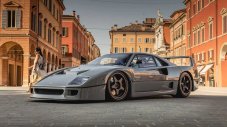 Най-бързото Ferrari F40 в света се продава