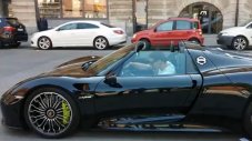 Златан Ибрахимович яхна Porsche 918 Spyder