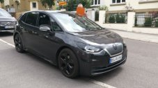 Новият електромобил на Volkswagen свали камуфлажа