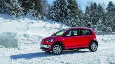 Volkswagen cross up! засега само с един мотор