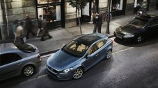 Станаха известни цените на Volvo V40