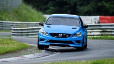Volvo S60 тайно е счупил рекорда на &bdquo;Нюрбургринг&rdquo; (ВИДЕО)
