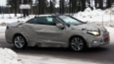 Шпионски снимки от новия Megane CC
