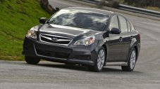 Subaru изтегля над 600 000 автомобила