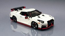 Дизайнер построи Nissan GT-R Nismo от Lеgo