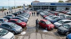 Брутална градушка потроши 1000 автомобила