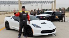 Hennessey първи стигна до 200 мили в час с Corvette C7