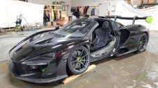 Катастрофирал&nbsp;McLaren&nbsp;Senna се продава на търг