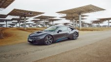 BMW i8 стана кола на годината на Top Gear