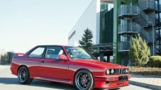 Българи направиха BMW M3 със салон в стила на VW Golf GTI