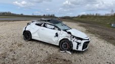 Toyota GR Yaris катастрофира тежко по време на тестове