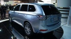 Mitsubishi показа какъв ще бъде следващият Outlander