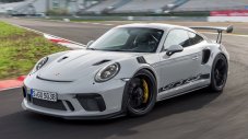 Колко двигателя сменя Porsche 911 GT3 за 300 000 км?