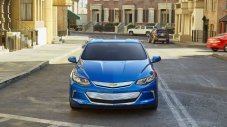 Chevrolet разкри хибридното Malibu