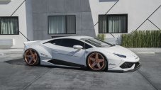Японци преобразиха Lamborghini Huracan