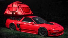 Американец сряза Honda NSX, за да си направи ремарке