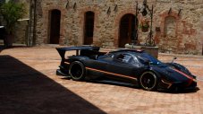 Pagani Zonda слиза от сцената