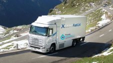 Hyundai изпревари всички с камион на водород