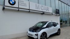 &bdquo;М Кар&ldquo; Пловдив вече ще предлага и гамата BMW i
