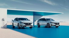 Peugeot пуска електрически версии на 308 и 308 SW