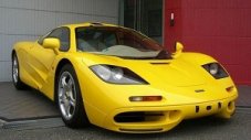 Продават чисто нов McLaren F1