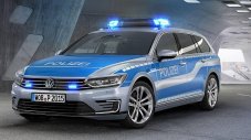 Хибриден Passat получи полицията в Германия