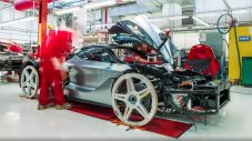 Милион долара за част: Ferrari разкри цената на ремонта на LaFerrari