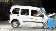 Моделът на Mercedes и Renault взе само 3 звезди на краш-тестовете