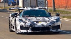Най-бързото Ferrari ще дебютира след година