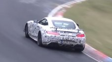 Най-злият Mercedes-AMG GT стъпи на "Нюрбургринг" (ВИДЕО)