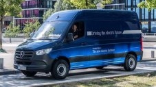 Tesla е готова да направи електрически свой Mercedes-Benz Sprinter 