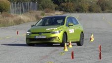 Новият Volkswagen Golf едва се справи с „Лосовия тест“ 