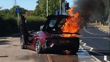 Единственото Lamborghini Aventador Huber ERA изгоря на пътя
