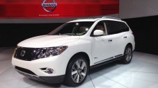 Nissan представи Pathfinder Hybrid