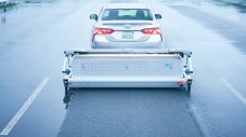 Toyota създаде гигантска &bdquo;гъба&ldquo;, за да пребори дъжда на тестовата писта