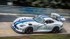Dodge Viper не успя и от втория път на &bdquo;Нюрбургринг&rdquo; (ВИДЕО)