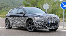 Папараци издебнаха нов малък SUV на Jaguar