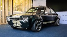 Възроденият Ford Escort Mk1 предизвиква суперколите