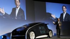 Toyota представи "смартфон на четири колела"