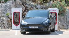Tesla ще плаща заради съдебни искове в Европа