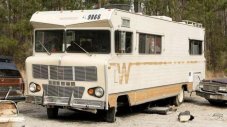 Култовият кемпер от "Живите мъртви" се продава